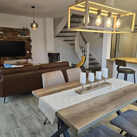 Duenenrose - Ferienhaushaelfte Mit Kamin Fuer 4 Personen *