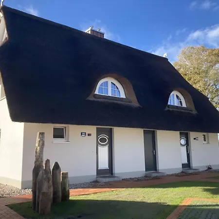 Feriehus Duenenrose - Ferienhaushaelfte Mit Kamin Fuer 4 Personen